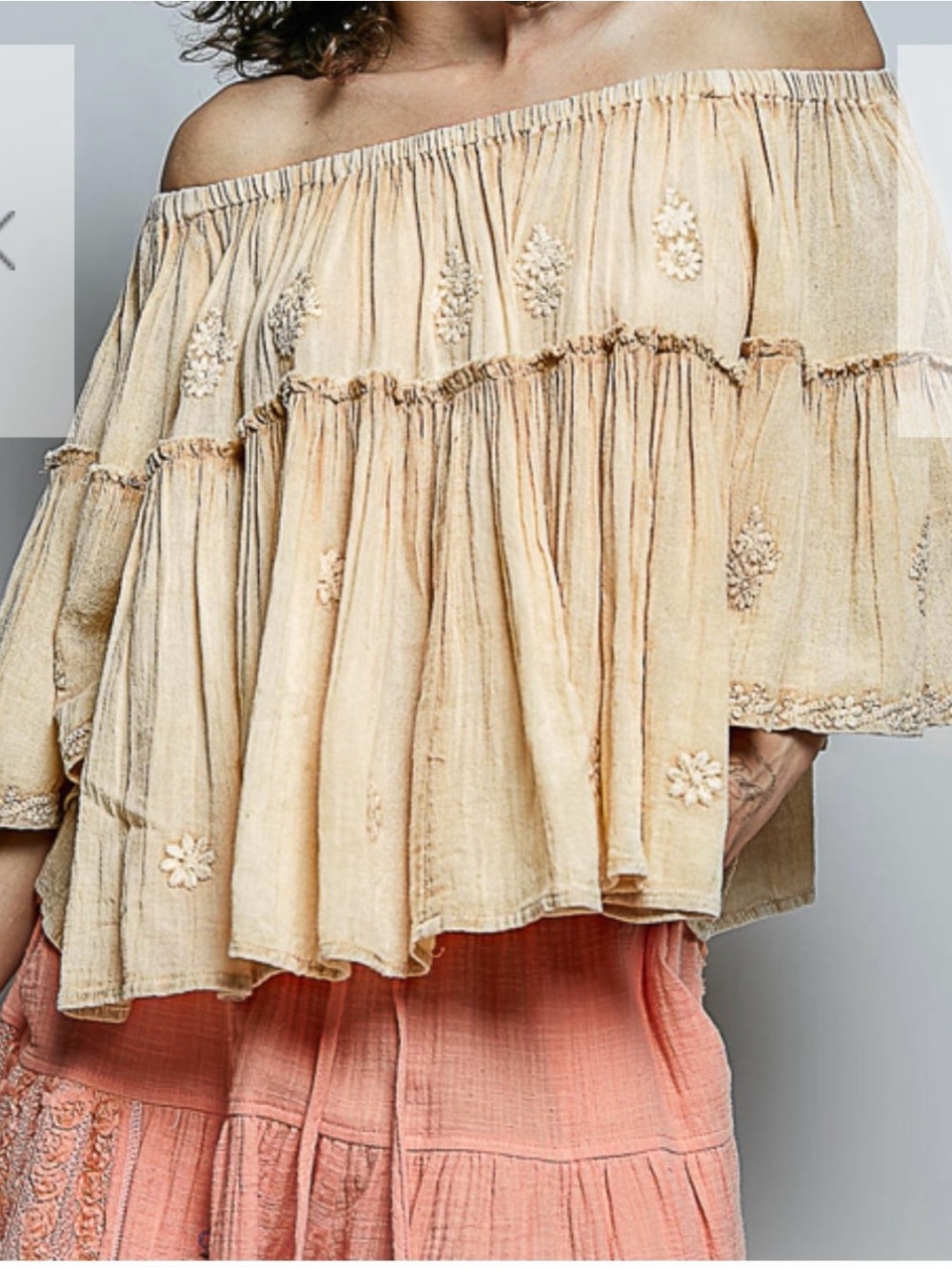POL Off-Shoulder Embroidered Peasant Top in Cream ONE SIZE